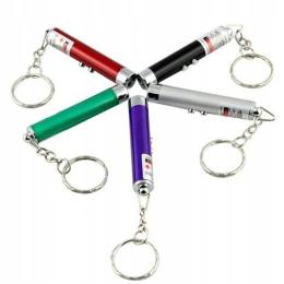 Laser Wskaźnik Brelok Latarka Zabawka Kota 2W1
