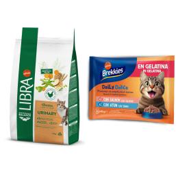 Libra Cat, karma sucha + Brekkies Daily Delice, łosoś i tuńczyk, 4 x 85 g gratis! - Adult Urinary, kurczak, 1,5 kg
